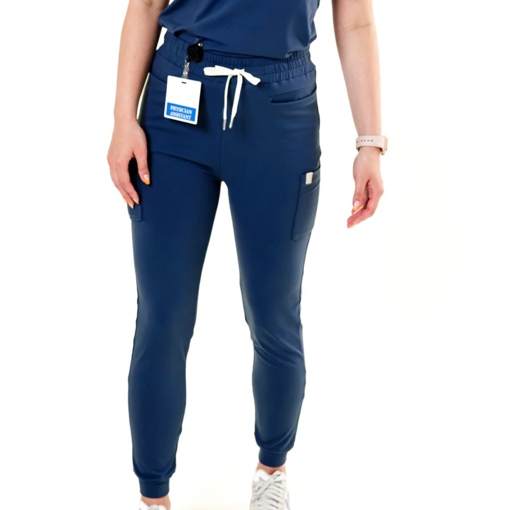 Scope Women's 8 Pocket Navy Jogger Pants